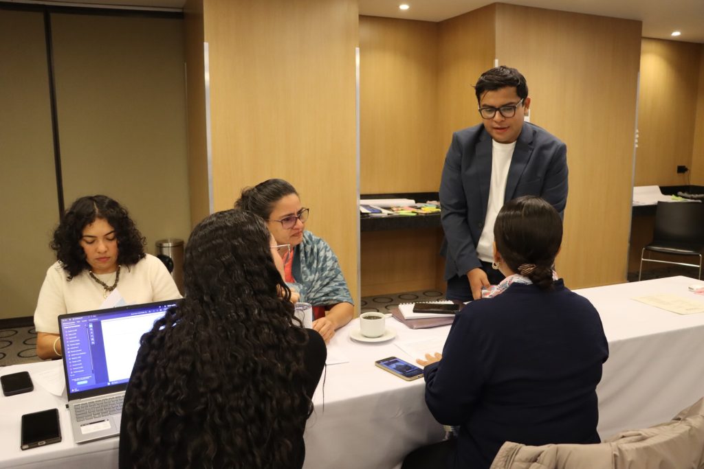 Más mujeres en la toma de decisiones: una propuesta regional para el Pacífico Costero Centroamericano 3 Fotografia Directrices1